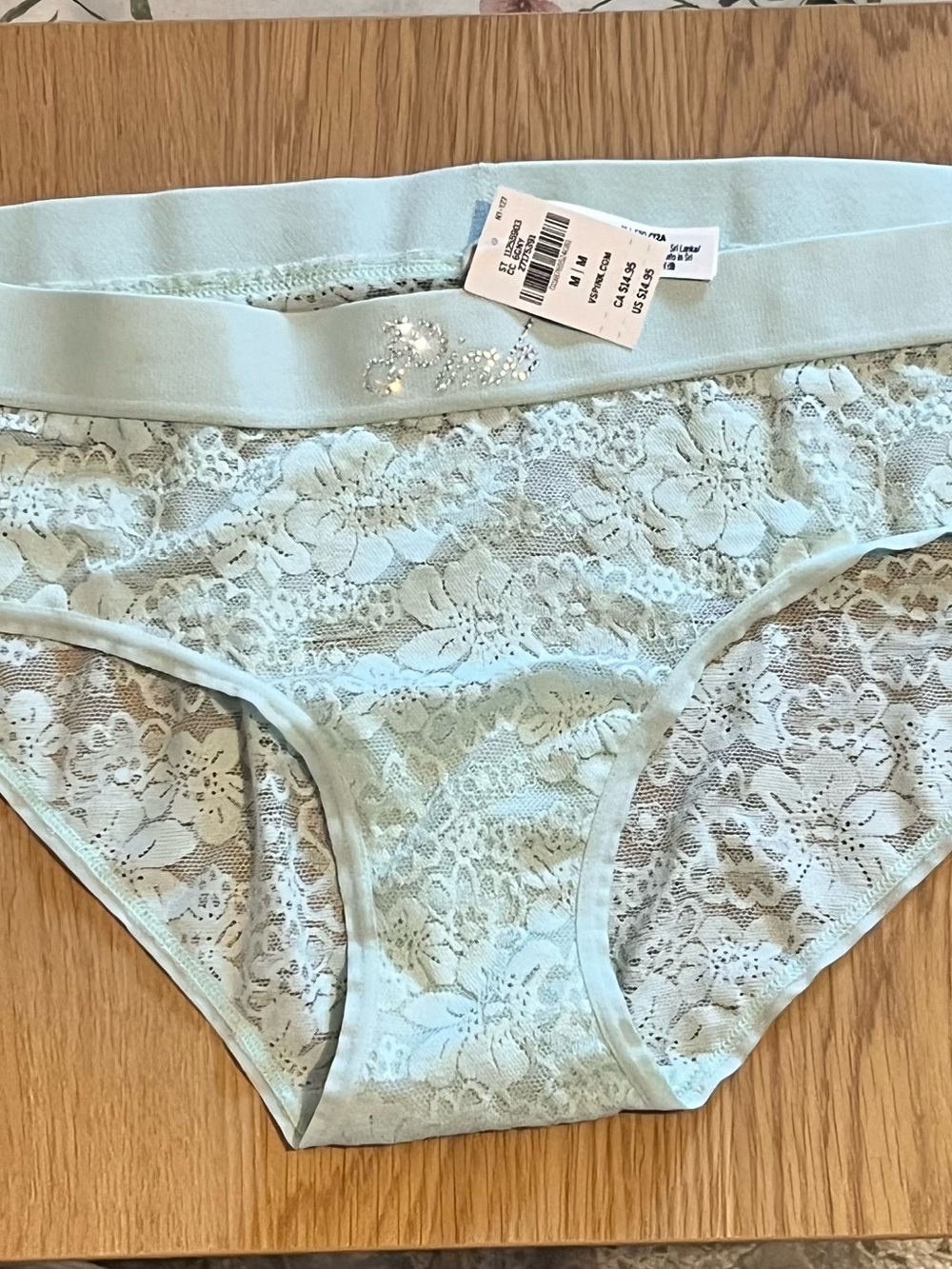 👙3/18 Pink Victoria’s Secret Light Aqua Lace Bikini (brief)